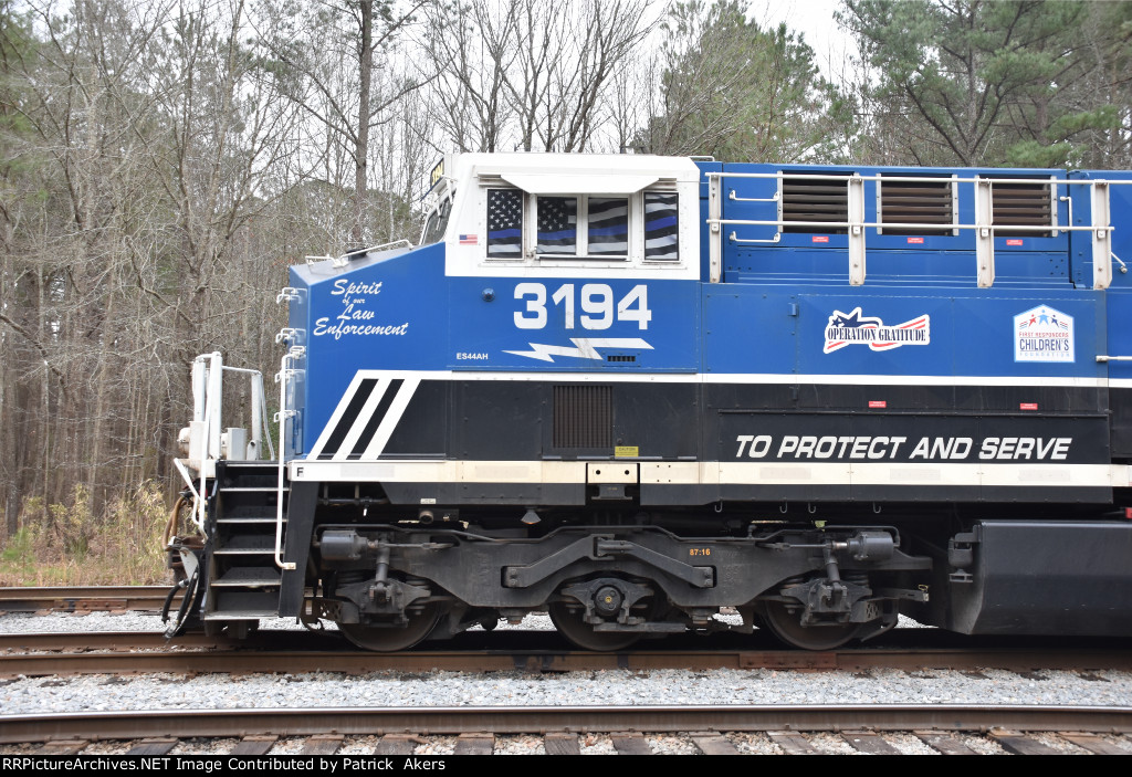 CSX 3194 